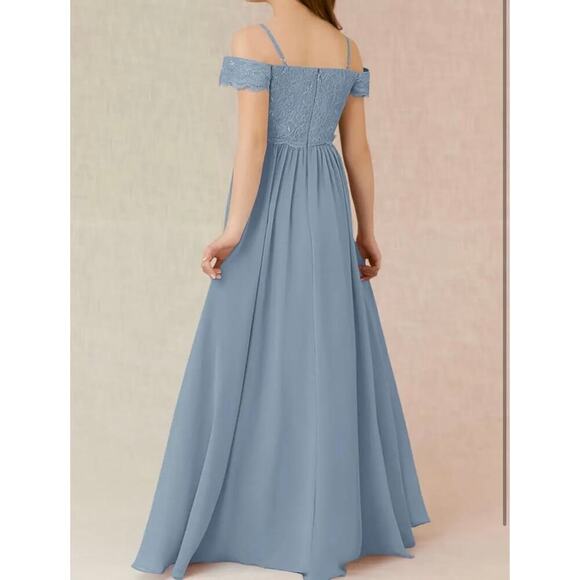 🍭NWT LACE OFF SHOULDER DRESS - Picture 2 of 3